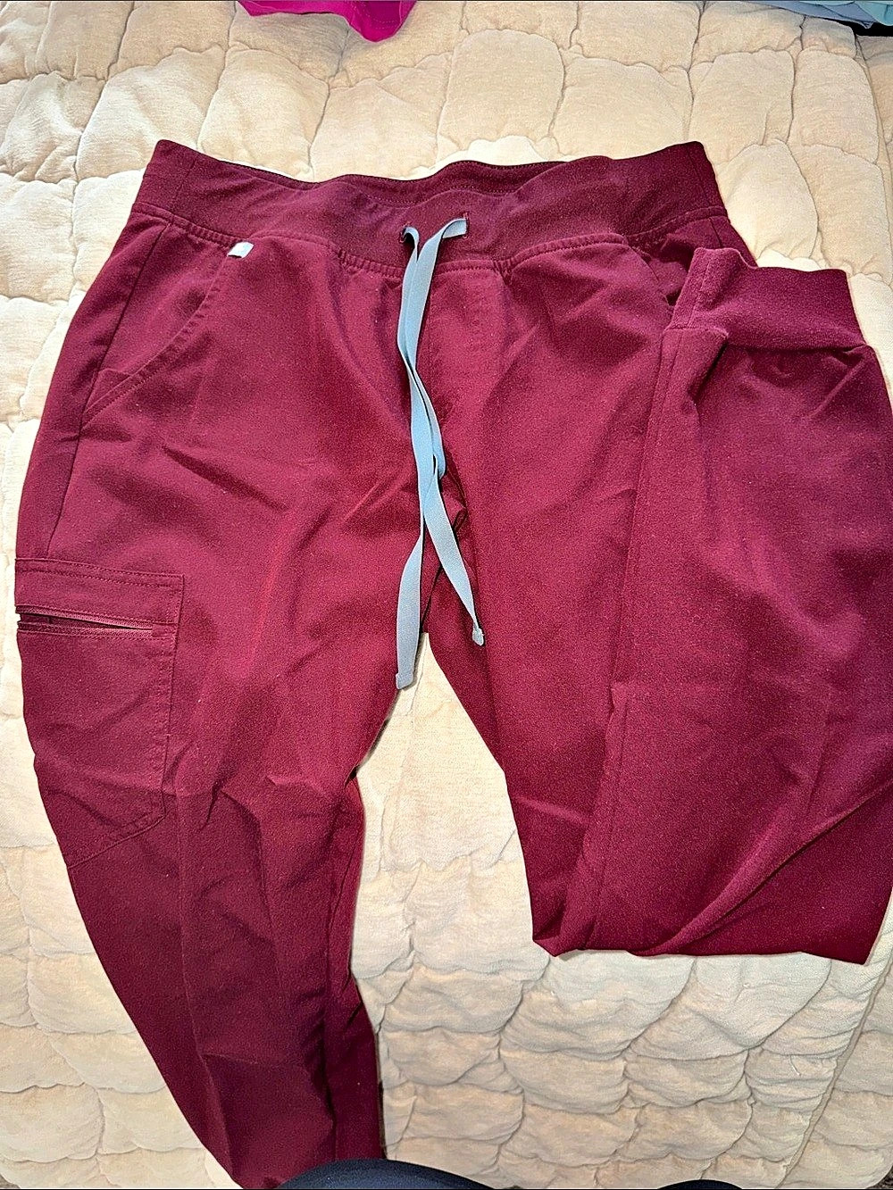 FIGS Zamora Jogger Scrub Pants Burgundy